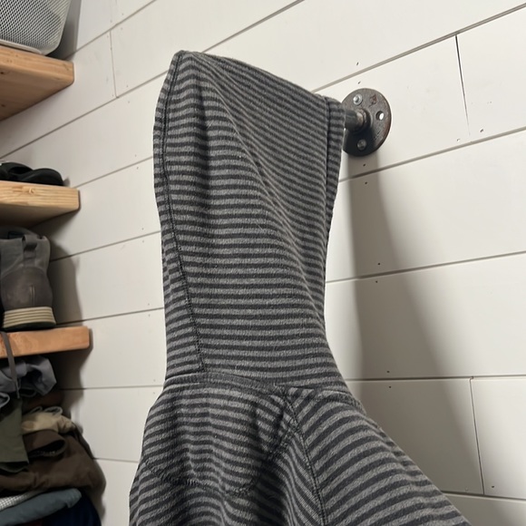 Prana Full Zip Sweatshirt - Picture 2 of 5